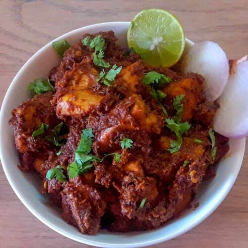 Suka Chicken Bhakri